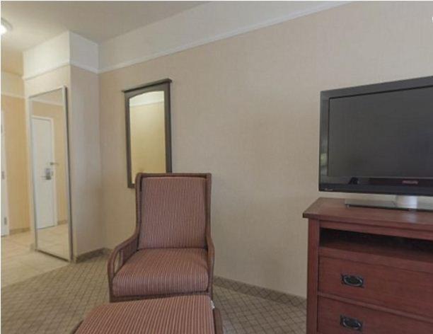 Holiday Inn Express Hotel & Suites San Dimas, An Ihg Hotel Zimmer foto